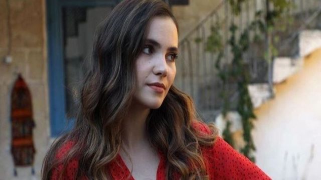 Üç Kız Kardeş Dizisinin Dönüş'ü Kimdir? Almila Ada Kimdir? Almila Ada Nerelidir?